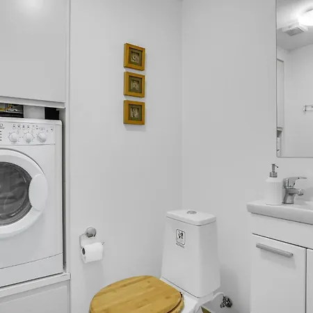 Front In Nykobing Sj *